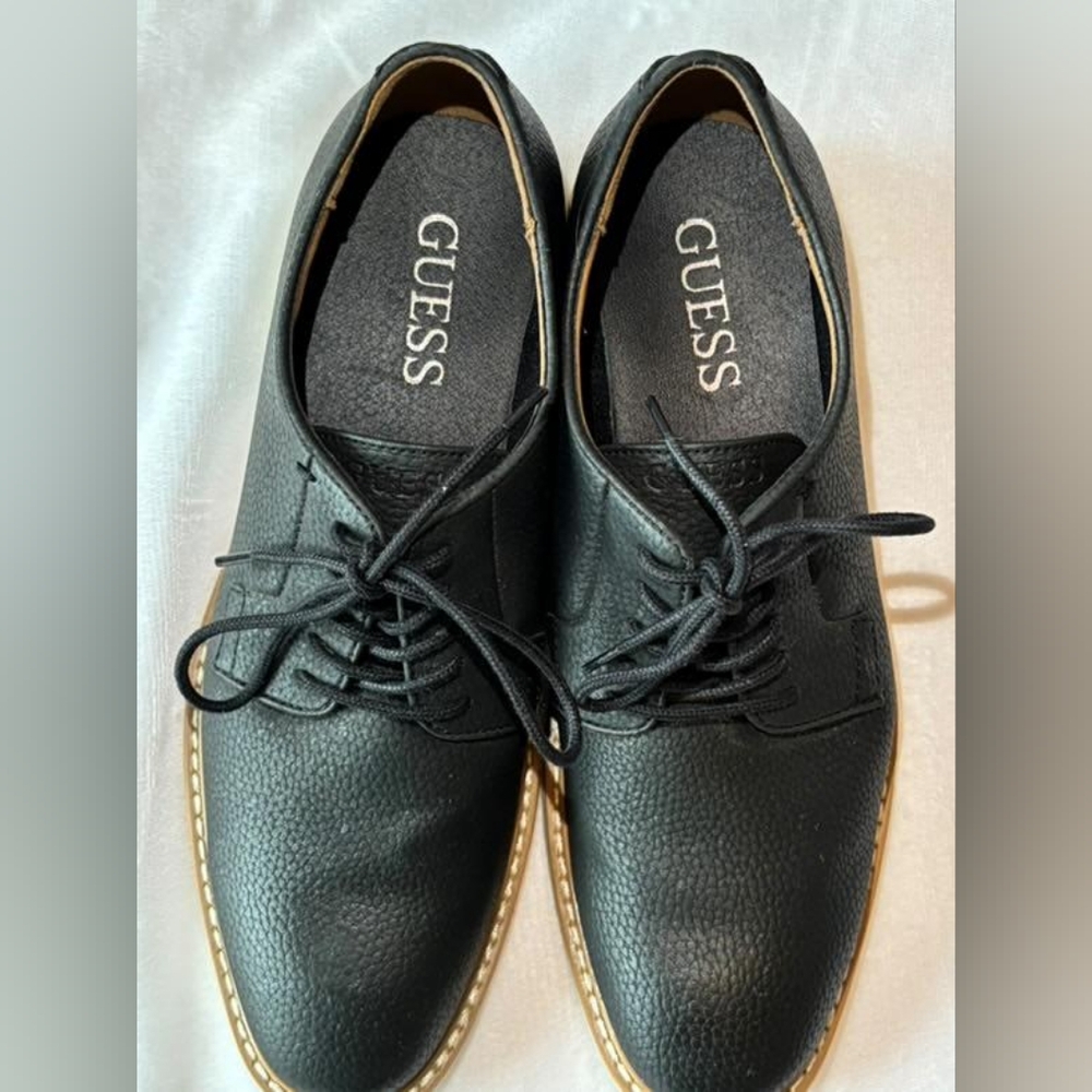 Men's GUESS shoes